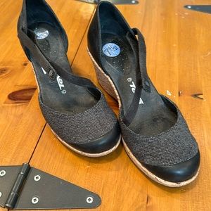 Leather and cloth wedges